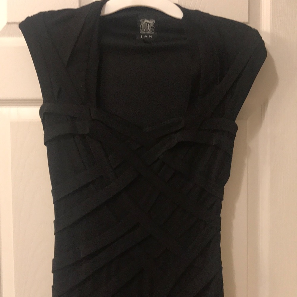 JAX bodycon Dress - Picture 2 of 4